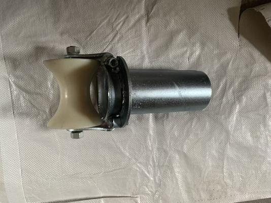 Αγορά Heavy-Duty Steel Bellmouth Cable Roller with 1 Year Warranty and 4.3kg Weight for Smooth Cable Installation online manufacture