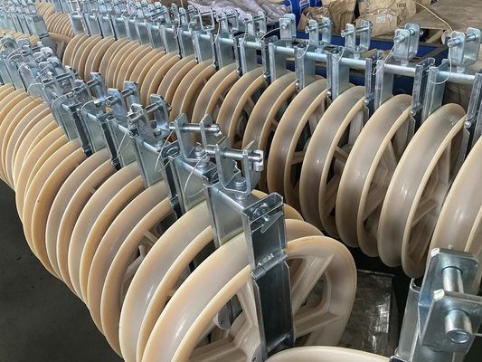 Μπλοκ τροχαλίας καλωδίου βαρέως τύπου μεγάλης διαμέτρου 822mm με νάιλον τροχό για κατασκευή εναέριων γραμμών