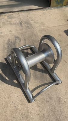 10KN ονομαστικό φορτίο βαρύ φορτίο αλουμινίου ευθείας γραμμής κυλίνδρος καλωδίου για ομαλή σύρση σύρματος στην υπόγεια & επίγειη εγκατάσταση καλωδίου